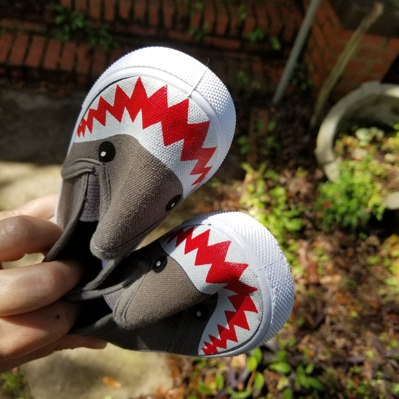 Baby shark shoes, Swiggles, sz 5 in very good condition. - Picture 8 of 10